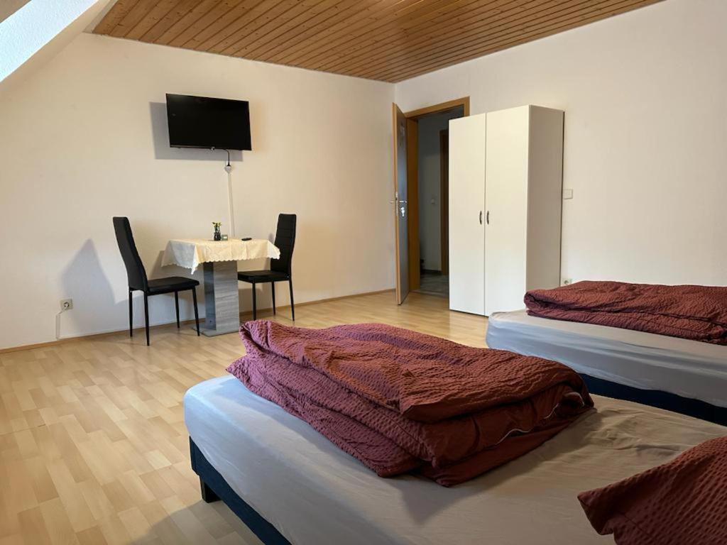Komfortables Apartment カールスルーエ エクステリア 写真